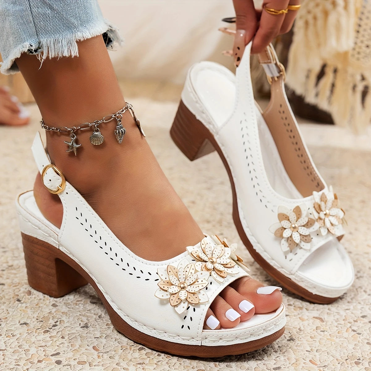 ALMA / STYLISH HEELED SANDALS