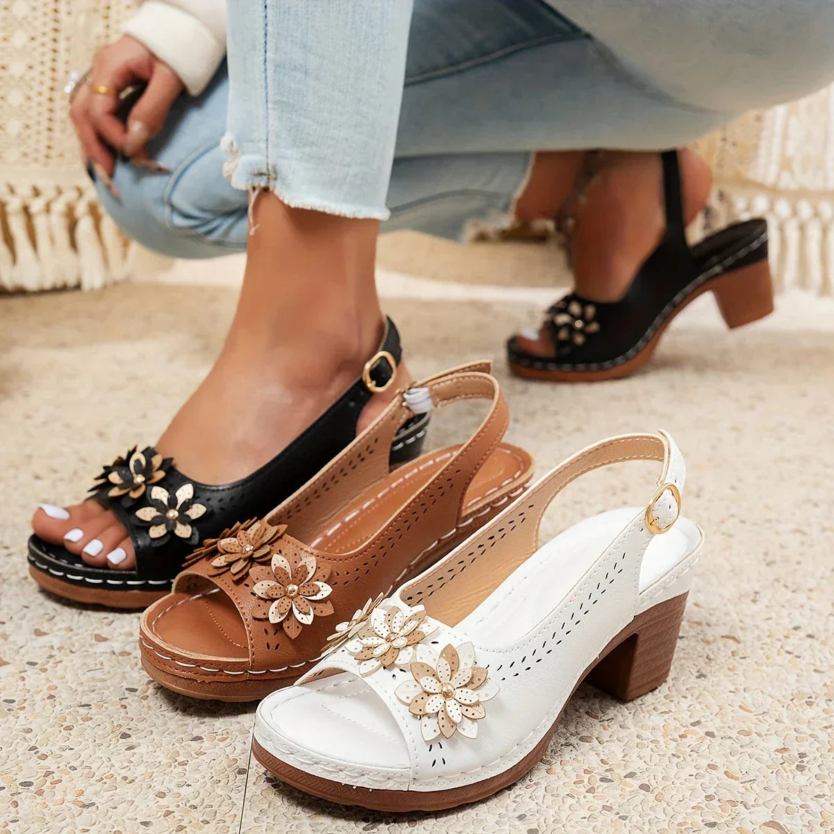 ALMA / STYLISH HEELED SANDALS