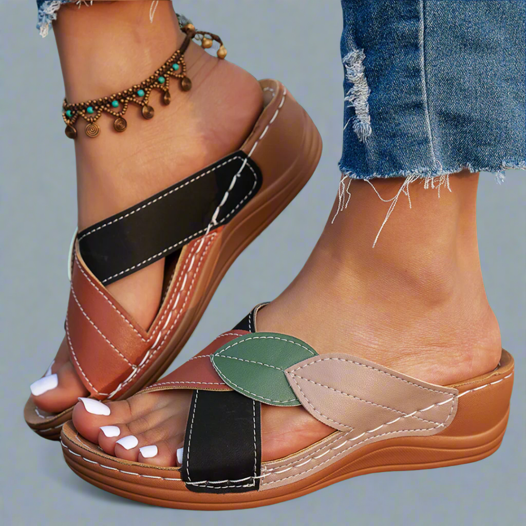 BEATRIX / EASY-WEAR WEDGE SANDALS