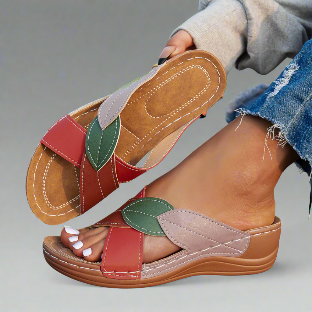 BEATRIX / EASY-WEAR WEDGE SANDALS