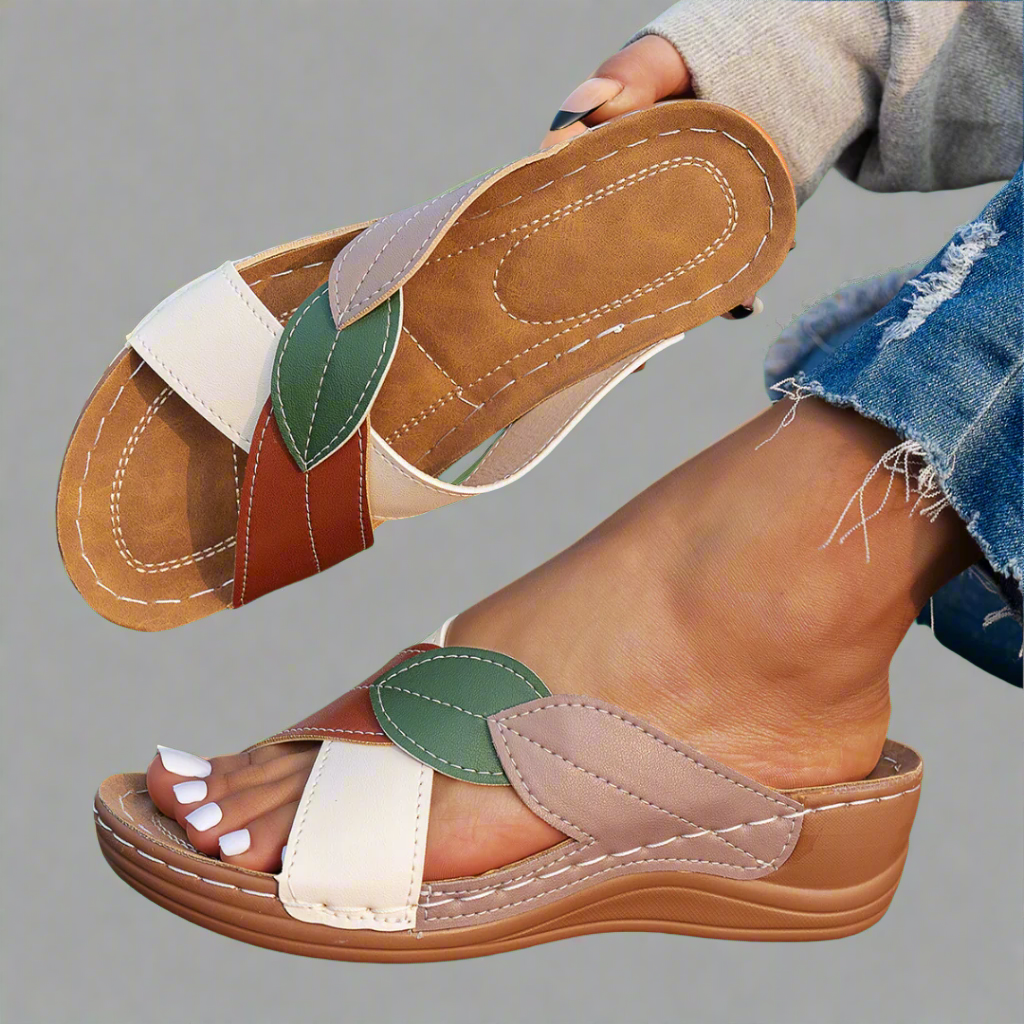 BEATRIX / EASY-WEAR WEDGE SANDALS