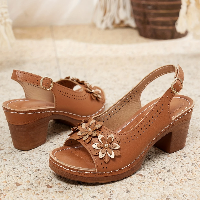 ALMA / STYLISH HEELED SANDALS