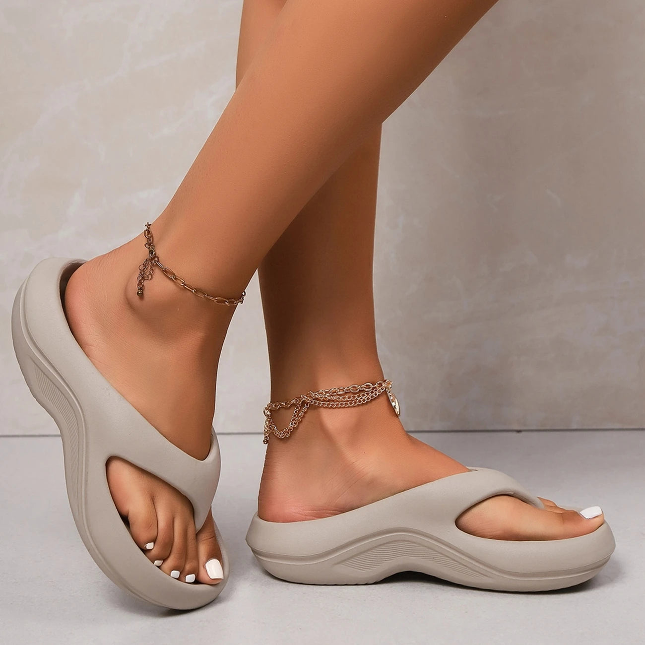 CONSTANCE / STYLISH LIGHT SLIPPERS