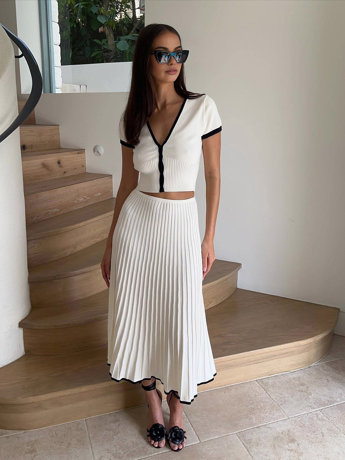 Bella - Contrast Trim Set