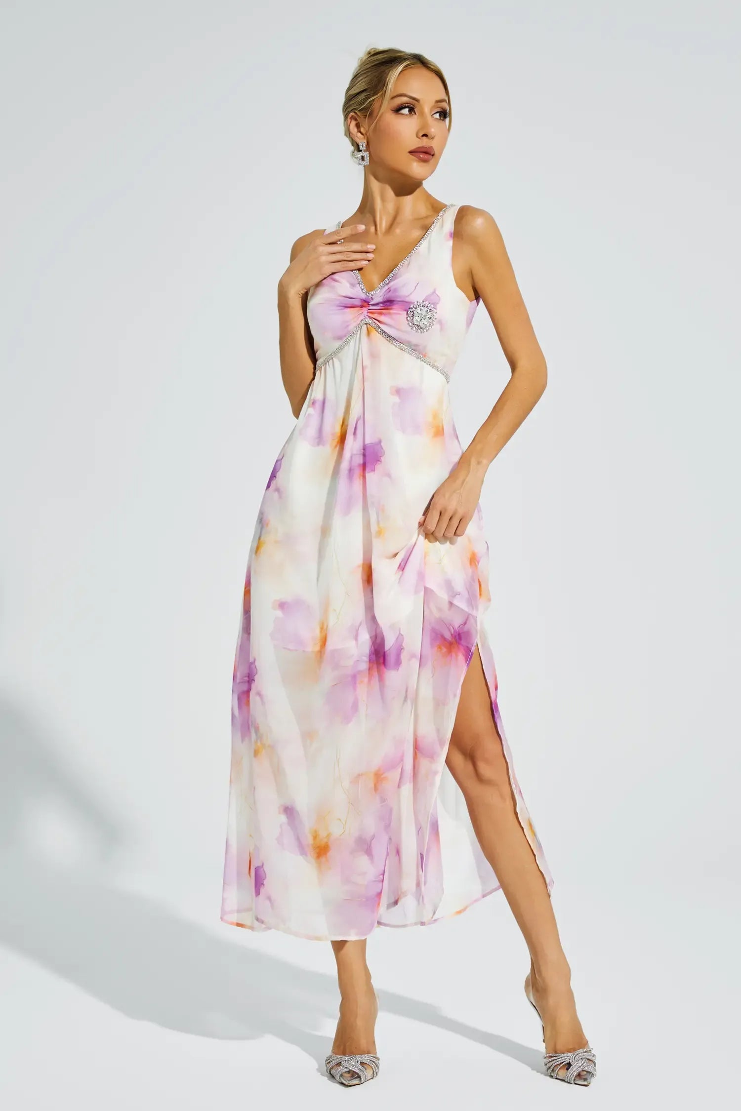 Juliette - Diamond V neck Midi Dress