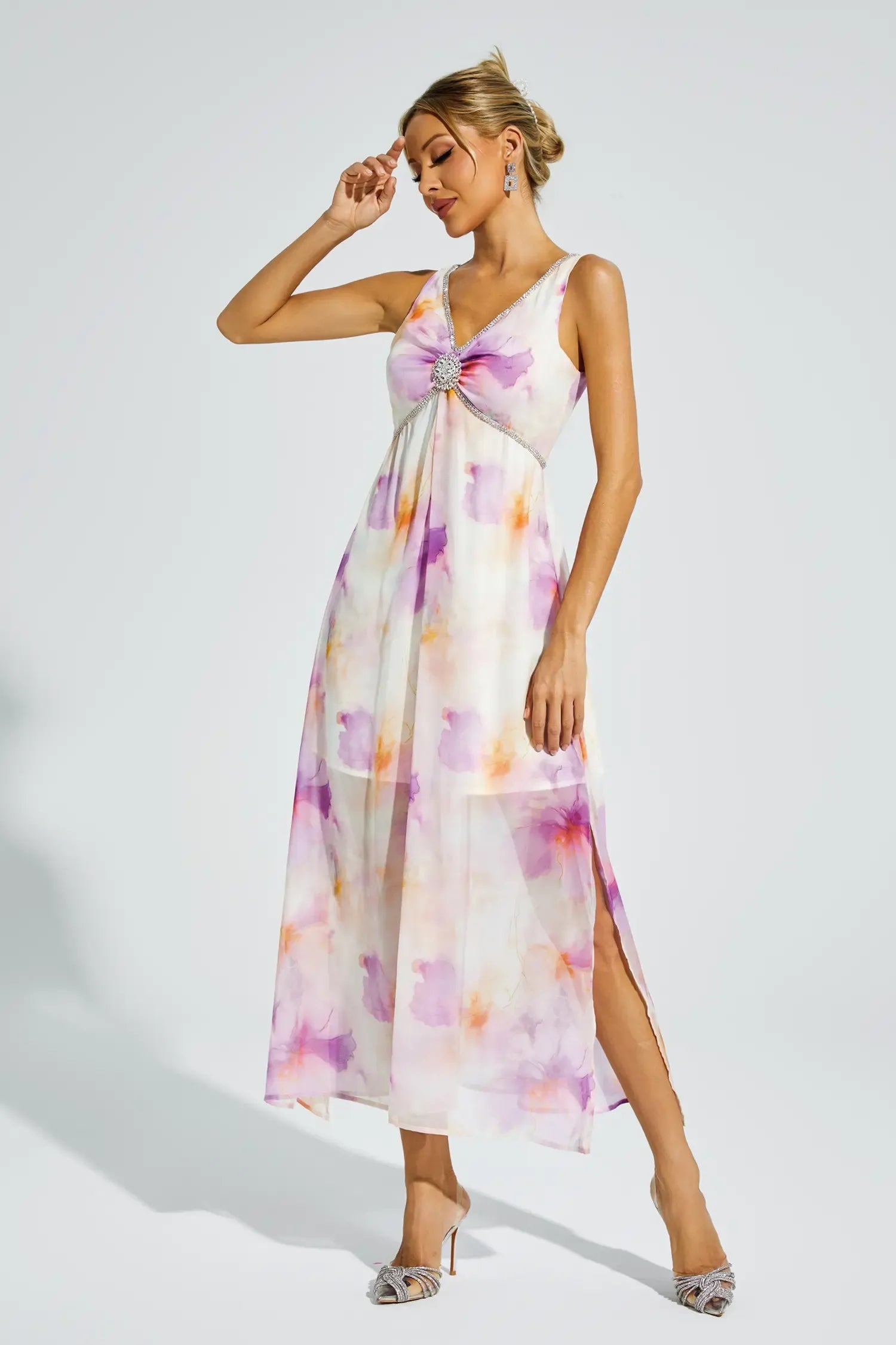 Juliette - Diamond V neck Midi Dress
