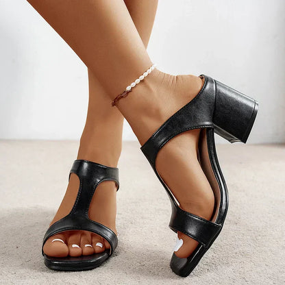 OLIVE / STYLISH SANDALS WITH BLOCK HEELS