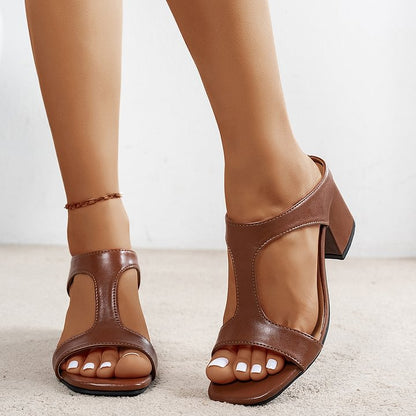 OLIVE / STYLISH SANDALS WITH BLOCK HEELS